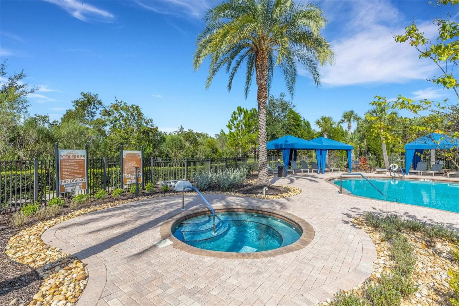 Single Family Residence at 8413 ALBERATA VISTA DR, TAMPA, photo 133 of 163