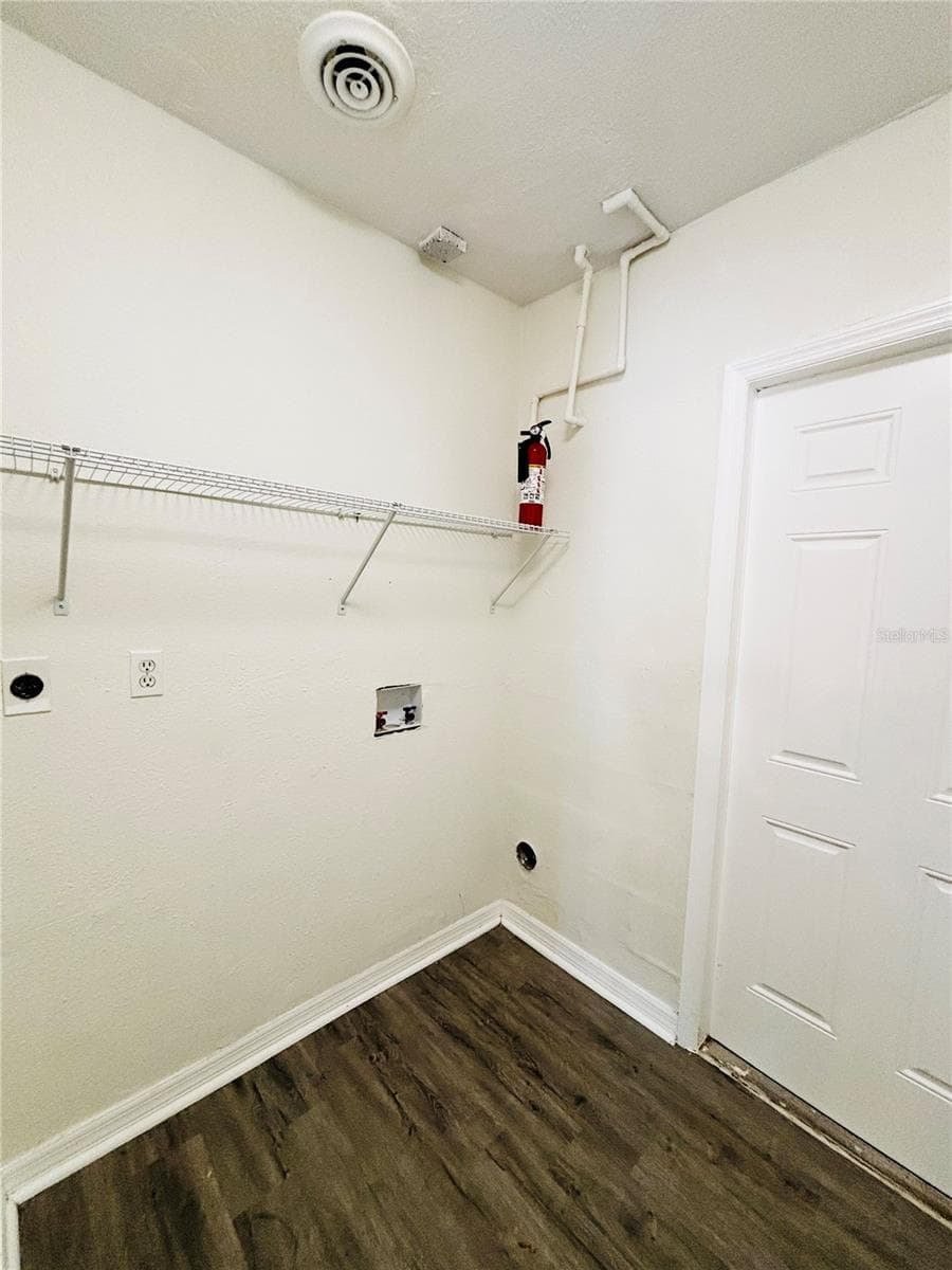 Single Family Residence at 21147 BERSELL AVE, PORT CHARLOTTE, photo 20 of 24