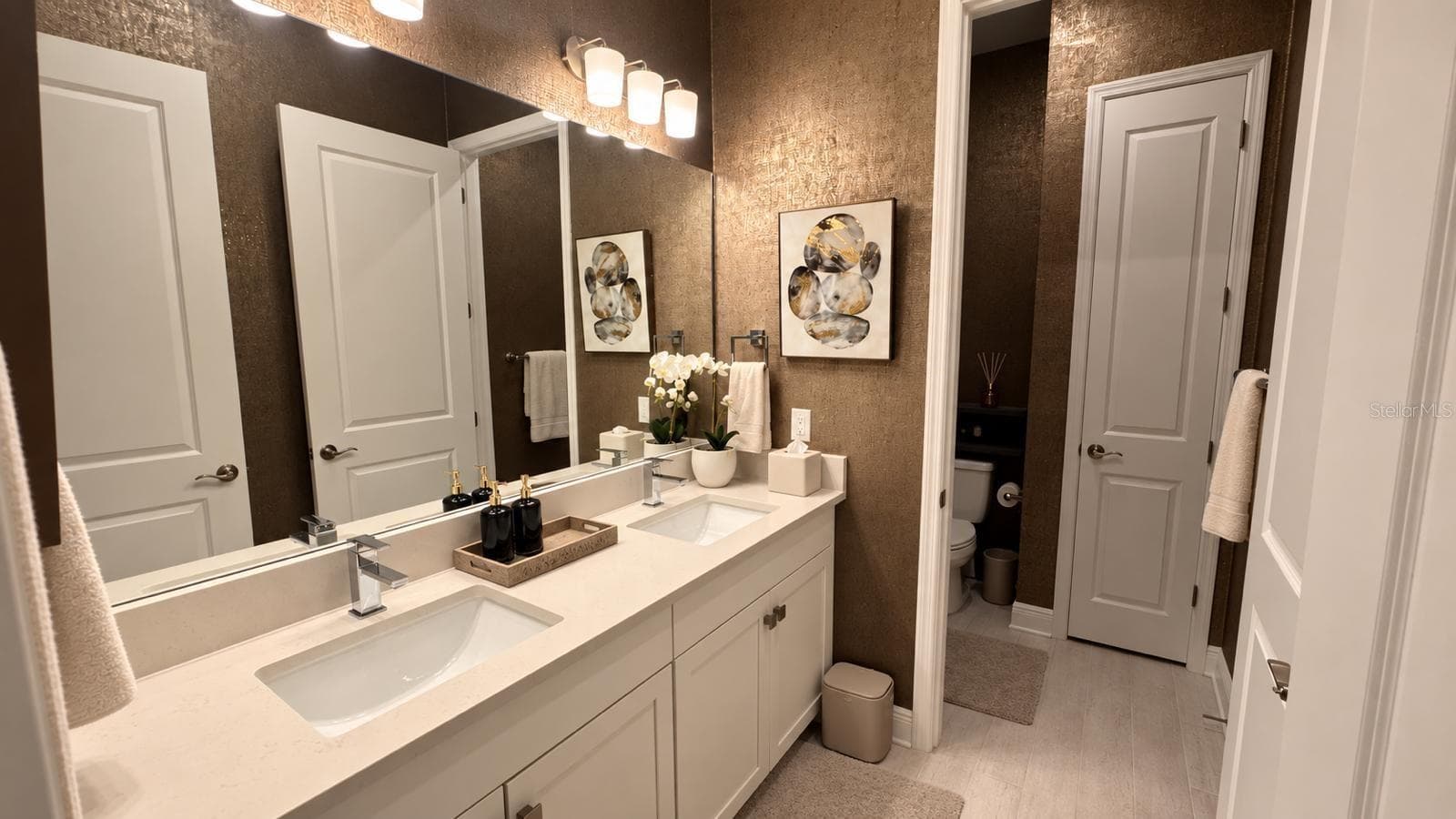 Single Family Residence at 6185 LUNGO LAGO DR, SARASOTA, photo 38 of 64