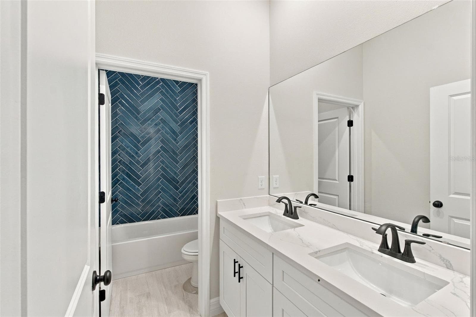 Single Family Residence at 42435 ROYAL TRAILS RD, EUSTIS, photo 19 of 34