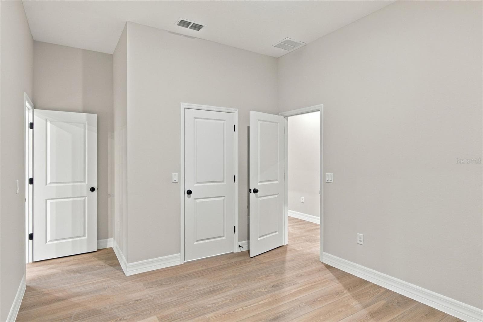 Single Family Residence at 42435 ROYAL TRAILS RD, EUSTIS, photo 26 of 34