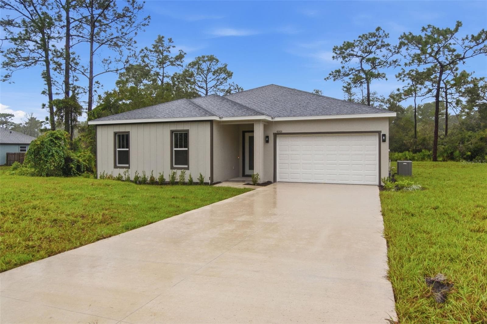 Single Family Residence at 42435 ROYAL TRAILS RD, EUSTIS, photo 31 of 34