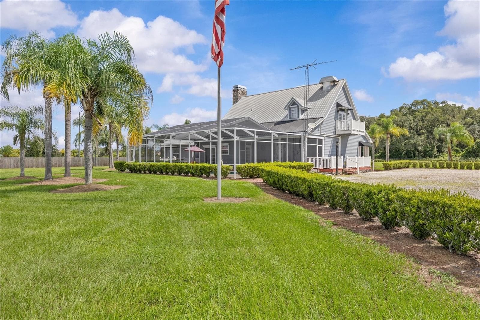 Come See - 195 SPRING LAKE HWY, BROOKSVILLE