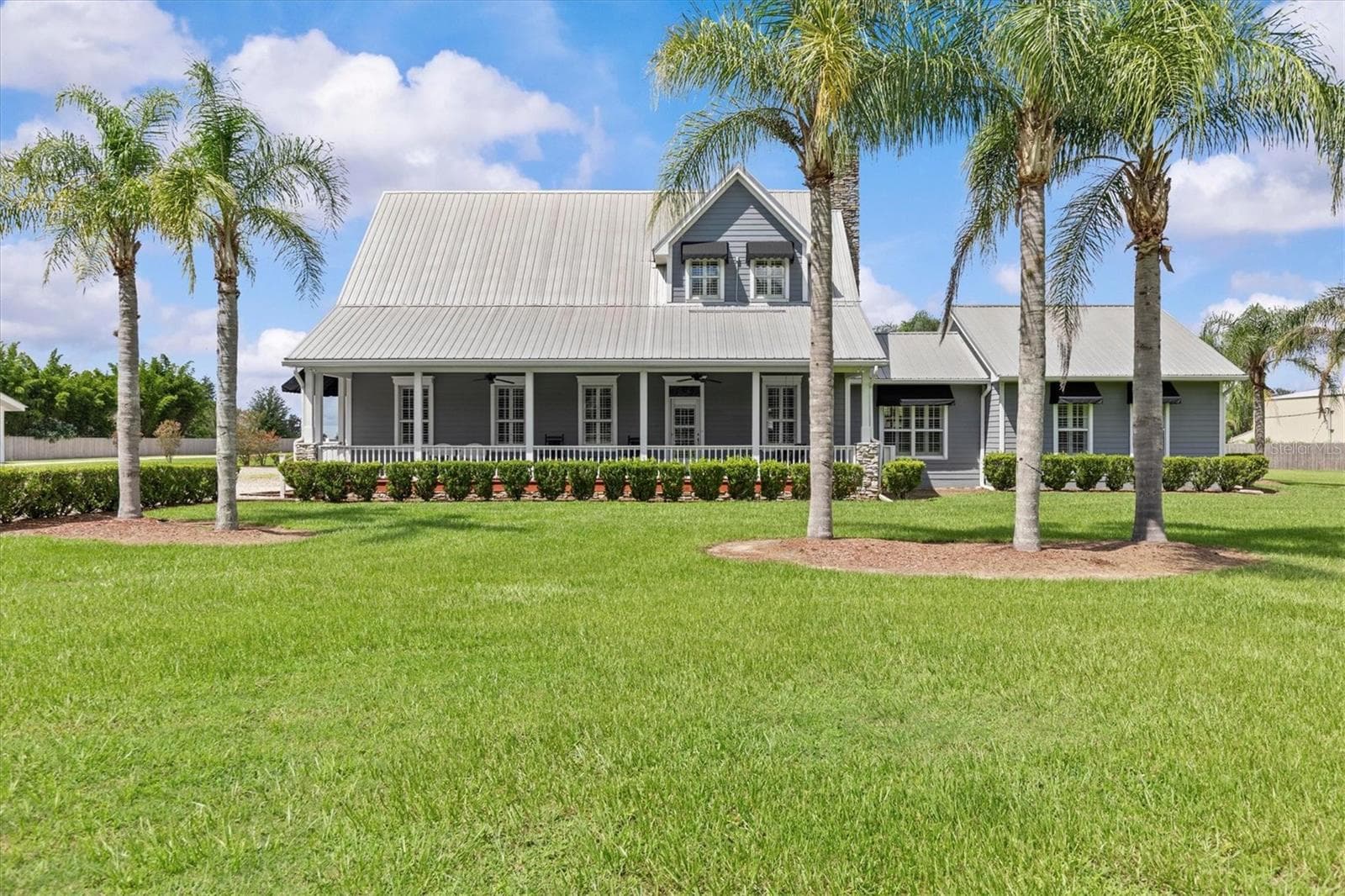 A Lit Bit County Florida Style - 195 SPRING LAKE HWY, BROOKSVILLE