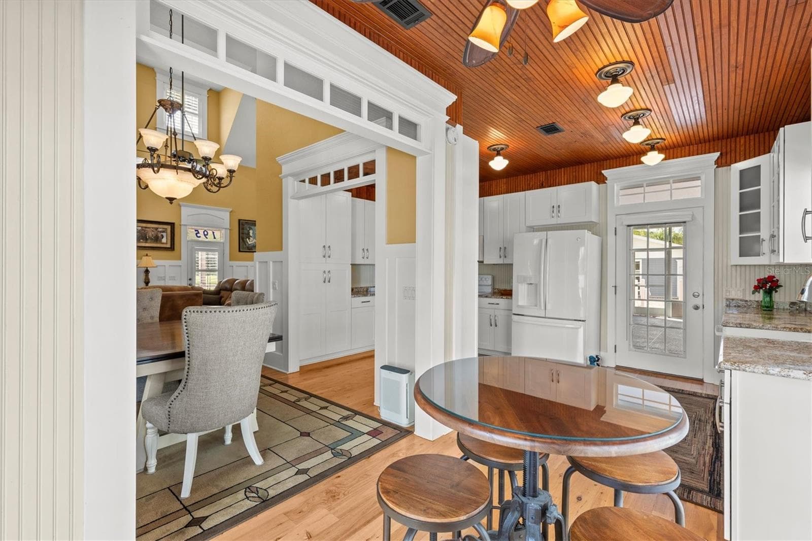 Breakfast Nook - 195 SPRING LAKE HWY, BROOKSVILLE