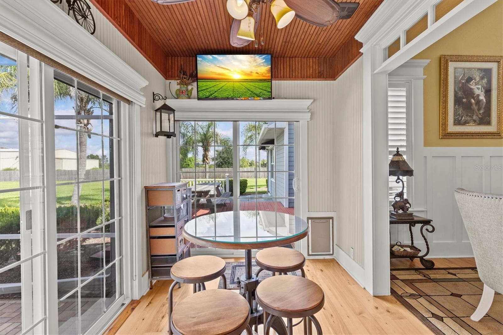 Breakfast Nook - 195 SPRING LAKE HWY, BROOKSVILLE