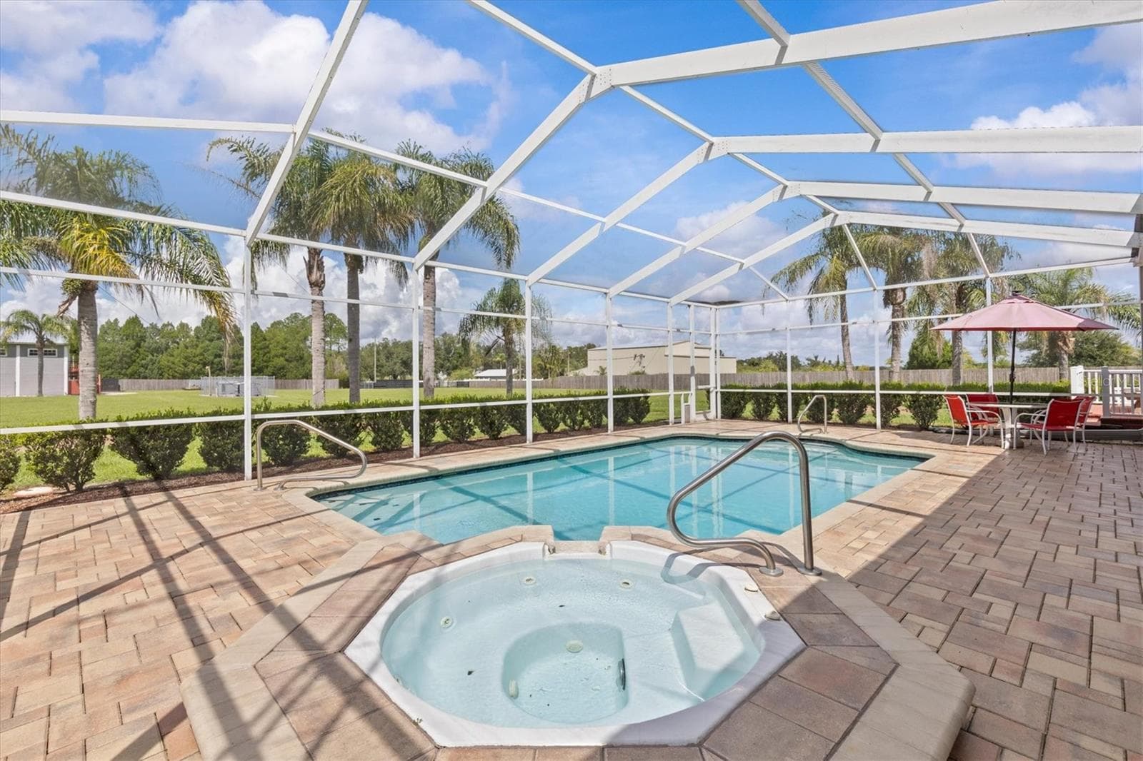 Solar Heated Spa & Pool - 195 SPRING LAKE HWY, BROOKSVILLE
