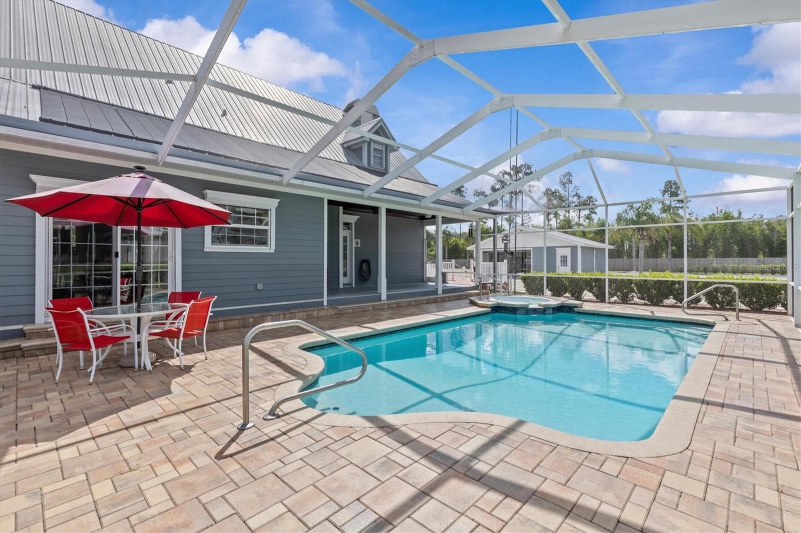 Screened In - 195 SPRING LAKE HWY, BROOKSVILLE