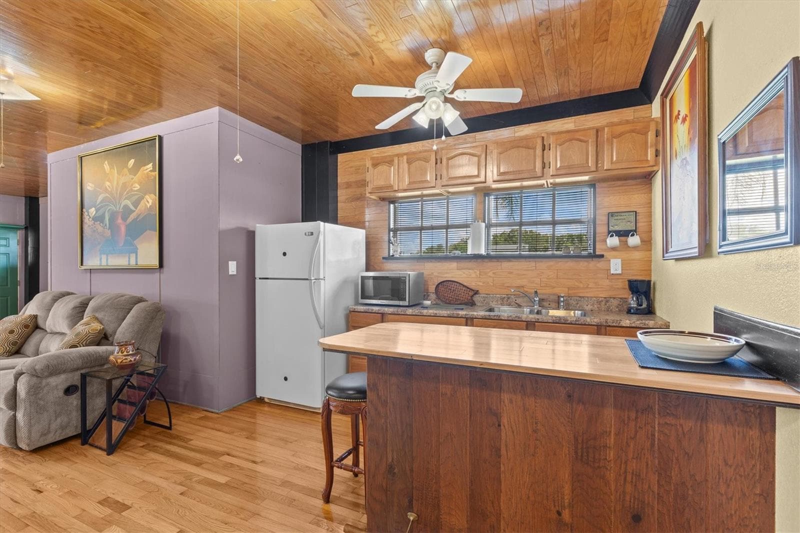 Studio Apartment - Kitchen - 195 SPRING LAKE HWY, BROOKSVILLE