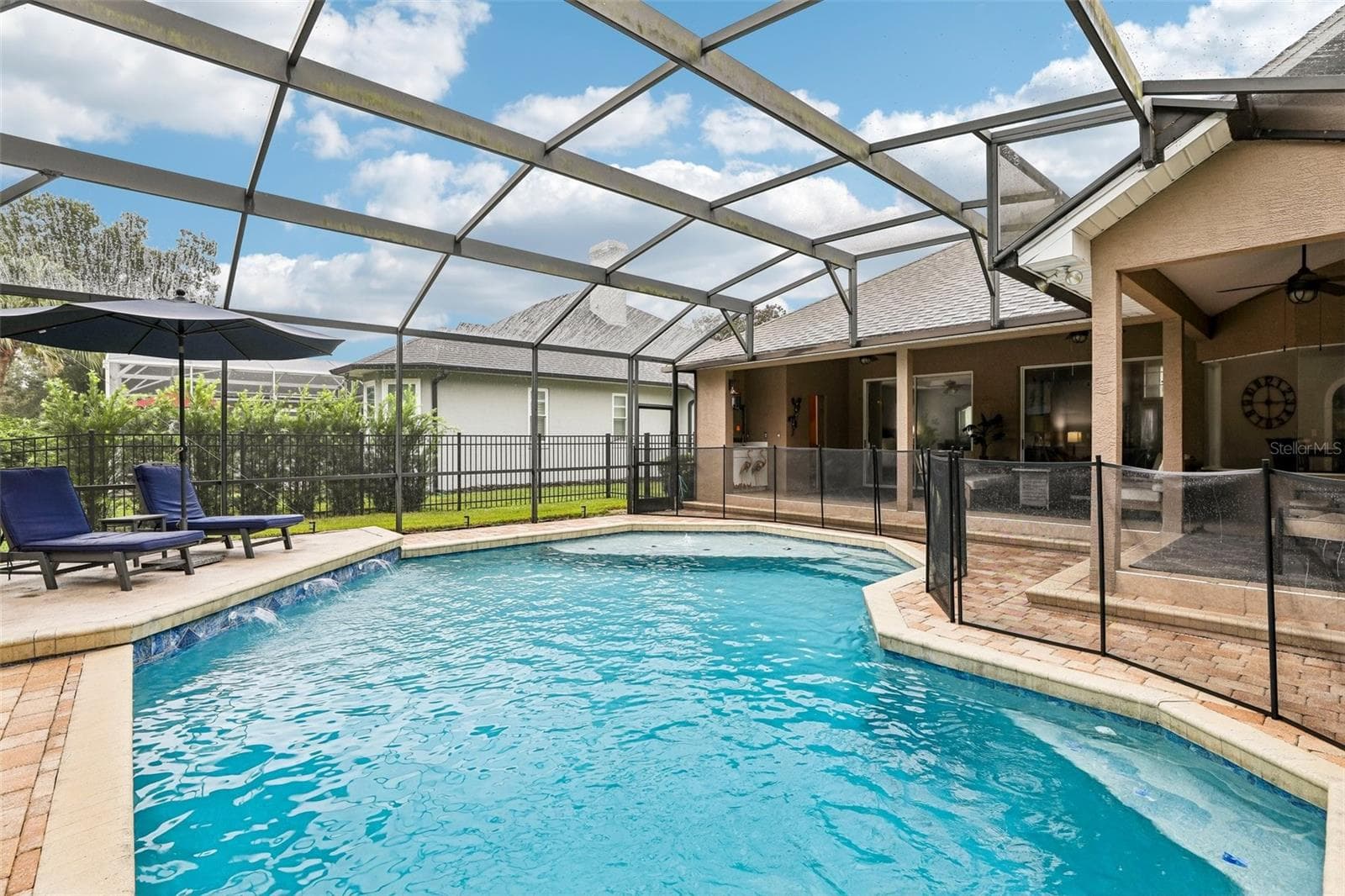 Pool home in Glen Eagle - 1522 EAGLE NEST CIR, WINTER SPRINGS