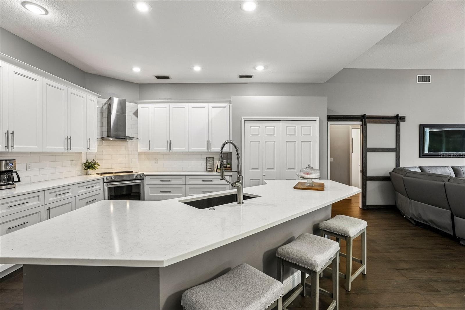 Remodeled Kitchen - 1522 EAGLE NEST CIR, WINTER SPRINGS