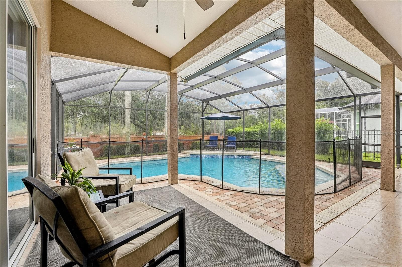 Beautiful Pool View - 1522 EAGLE NEST CIR, WINTER SPRINGS