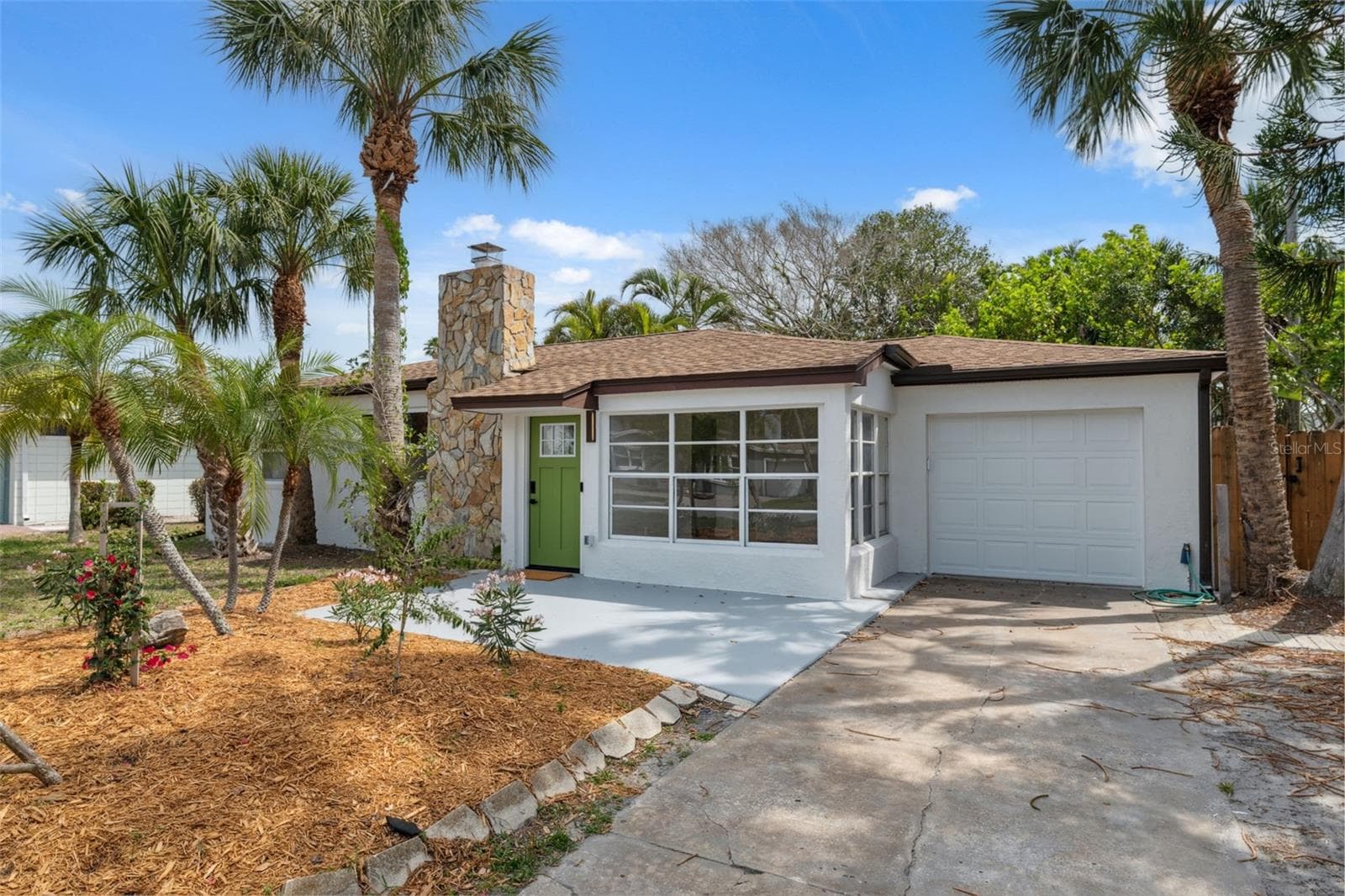 Single Family Residence at 108 5TH ST, BELLEAIR BEACH, photo 5 of 54