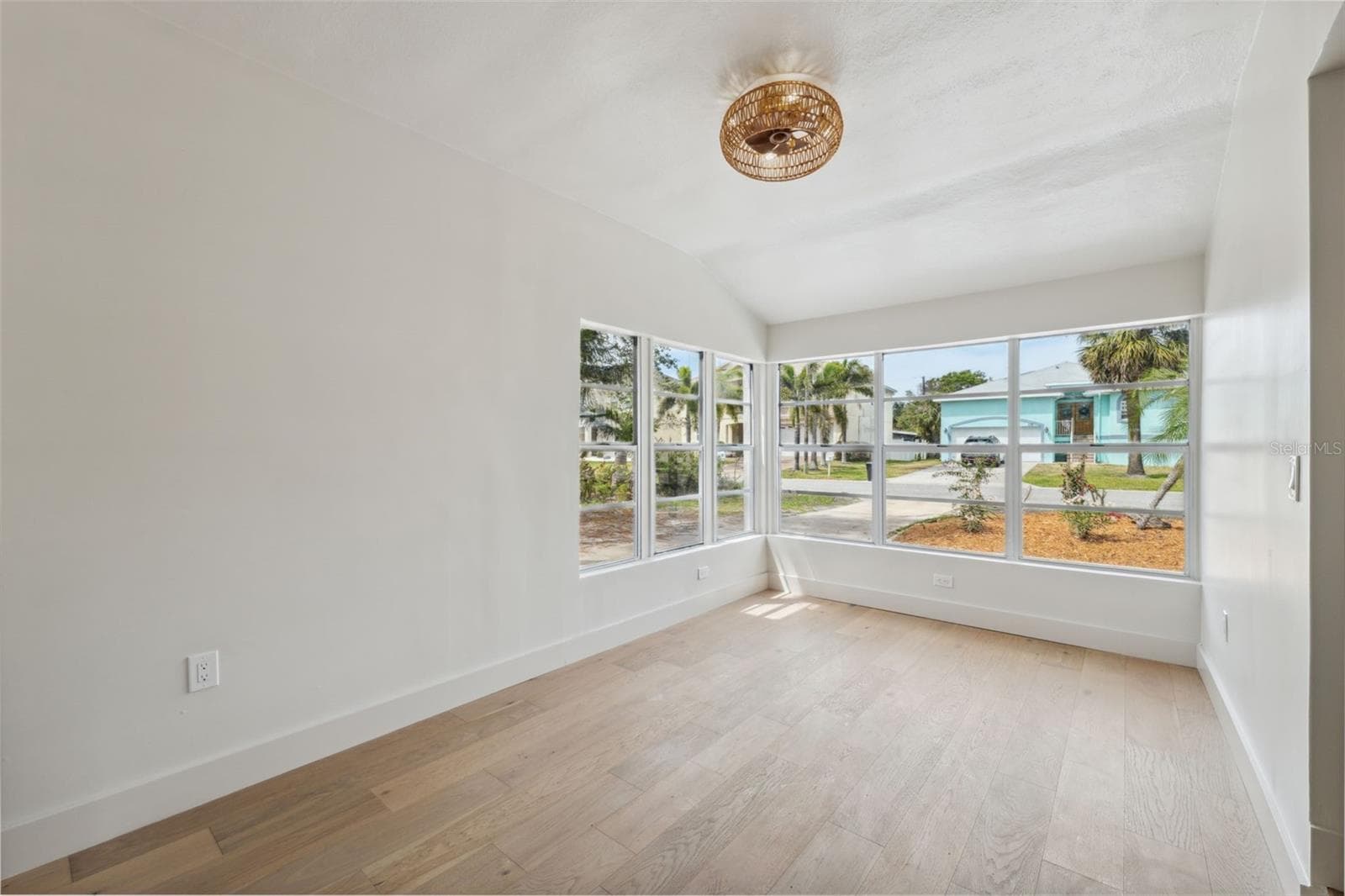Single Family Residence at 108 5TH ST, BELLEAIR BEACH, photo 17 of 54