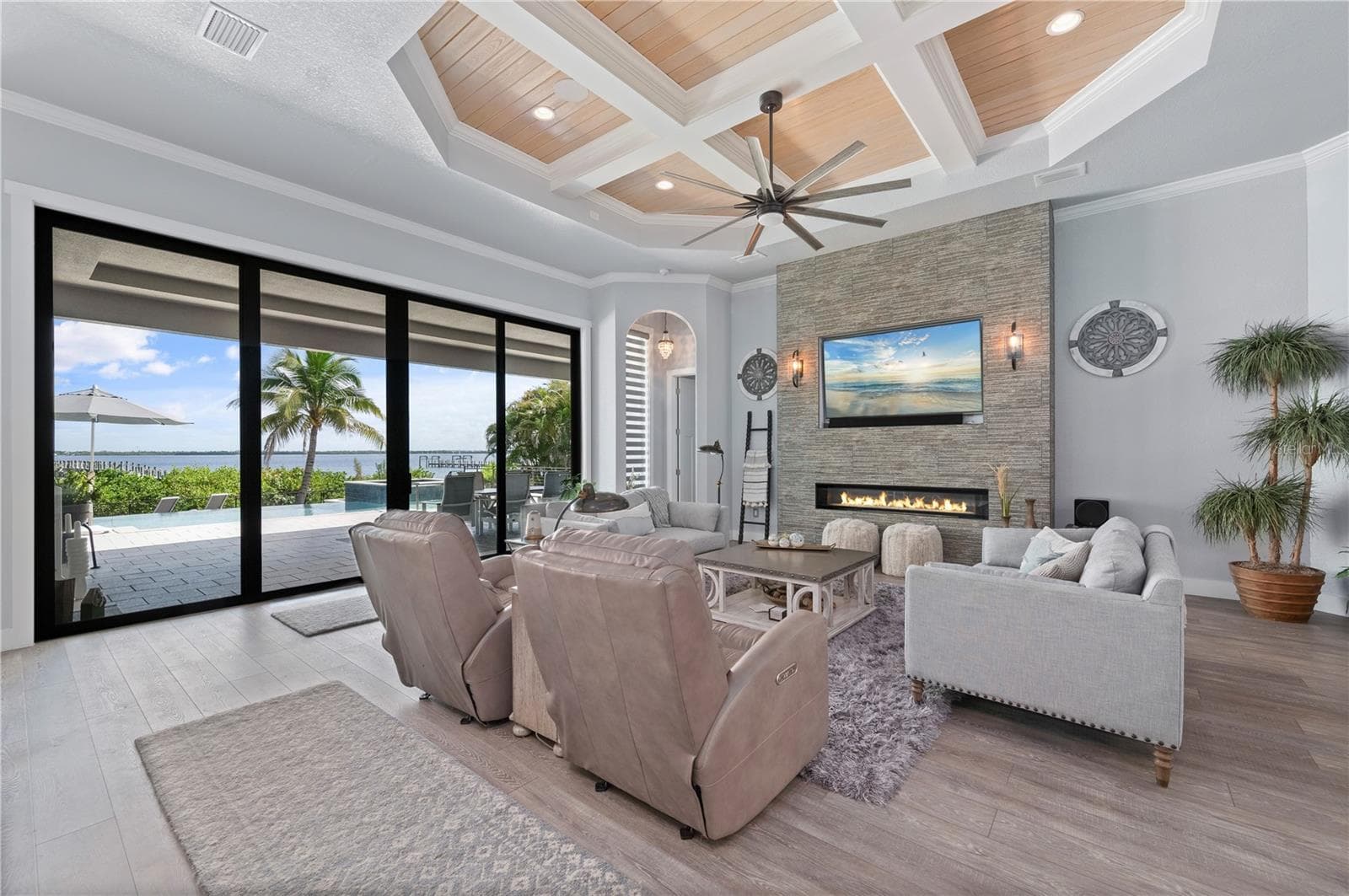 Single Family Residence at 25462 SHORE DR, PUNTA GORDA, photo 16 of 82