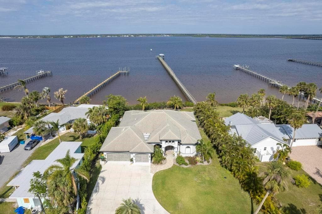 Single Family Residence at 25462 SHORE DR, PUNTA GORDA, photo 71 of 82