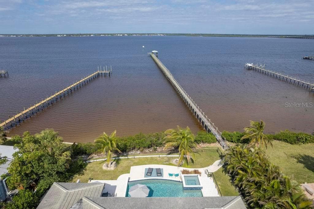 Single Family Residence at 25462 SHORE DR, PUNTA GORDA, photo 7 of 82