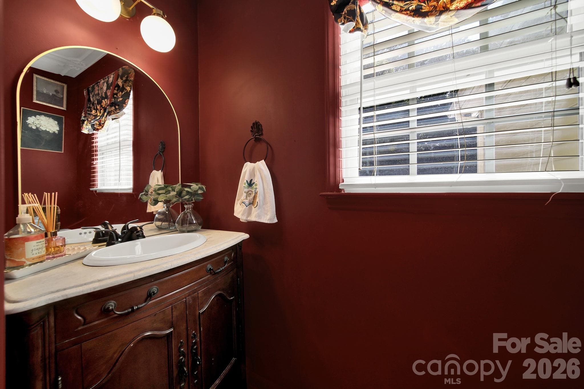 Single Family Residence at 1219 Honeybee Trail, Fort Mill, photo 16 of 37