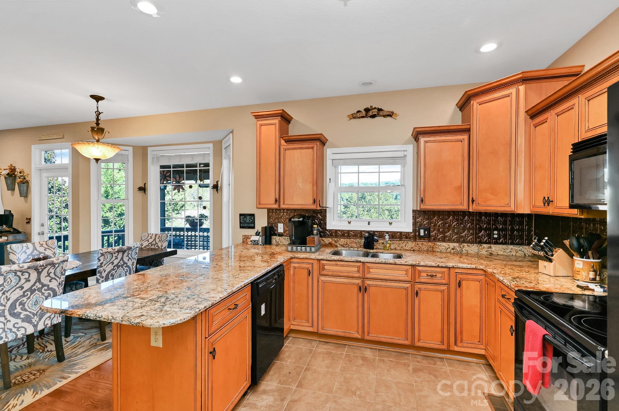 Kitchen - 230 Rivercrest Boulevard, Arden
