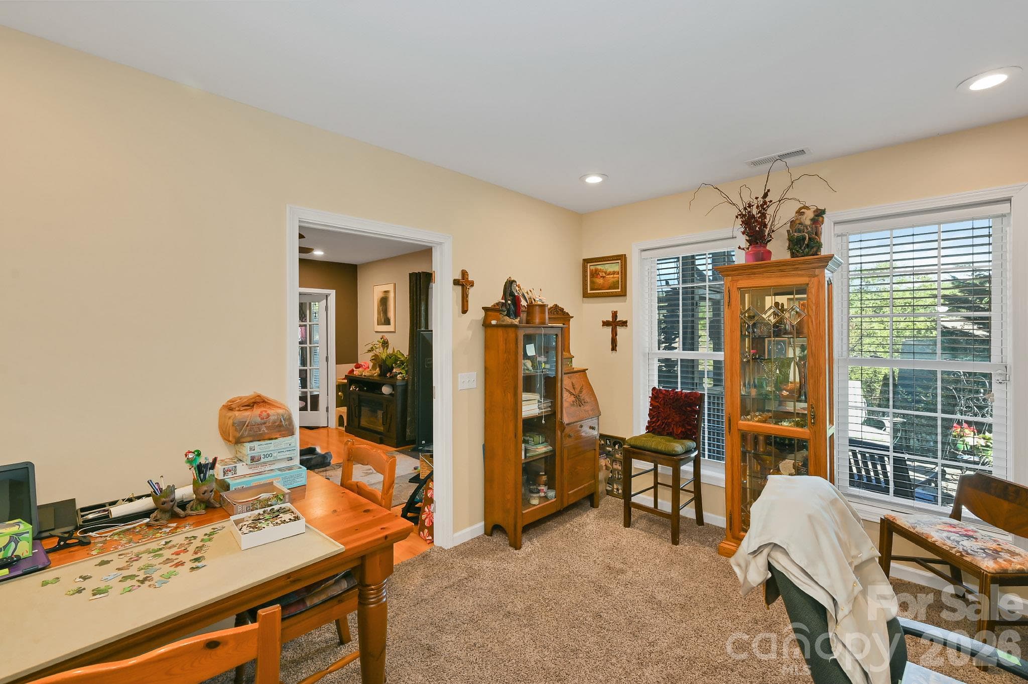 Basement bedroom - 230 Rivercrest Boulevard, Arden