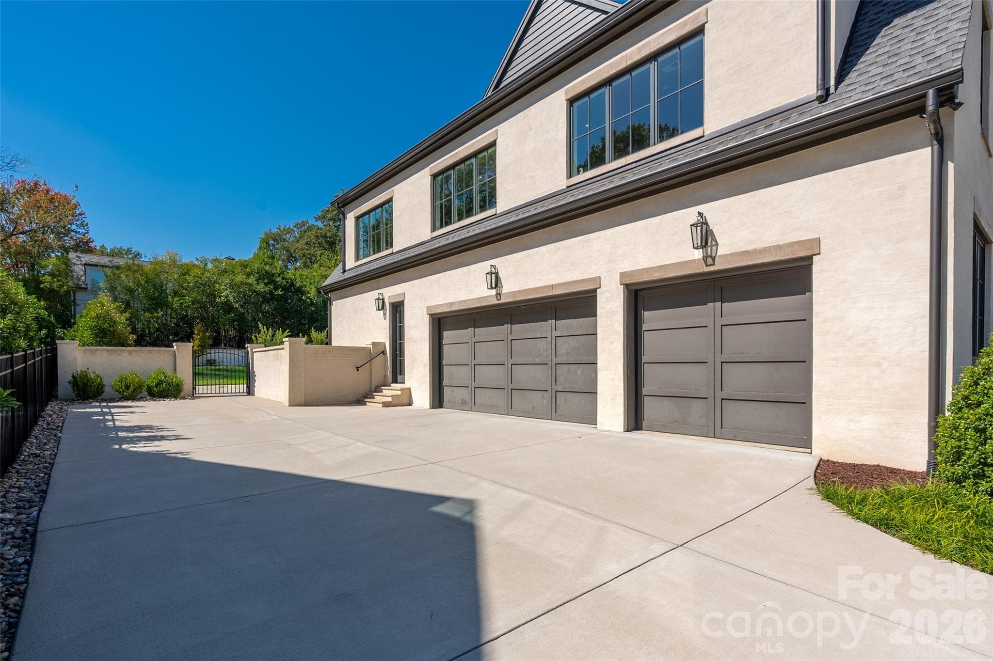 Three-car garage - 2111 Cortelyou Road, Charlotte