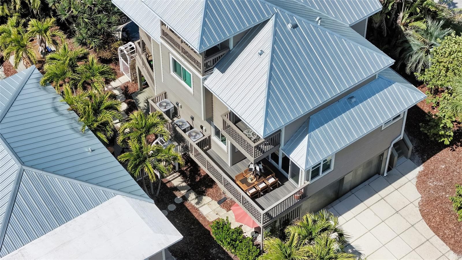 Duplex at 662 CALLE DEL OTONO, SARASOTA, photo 10 of 100