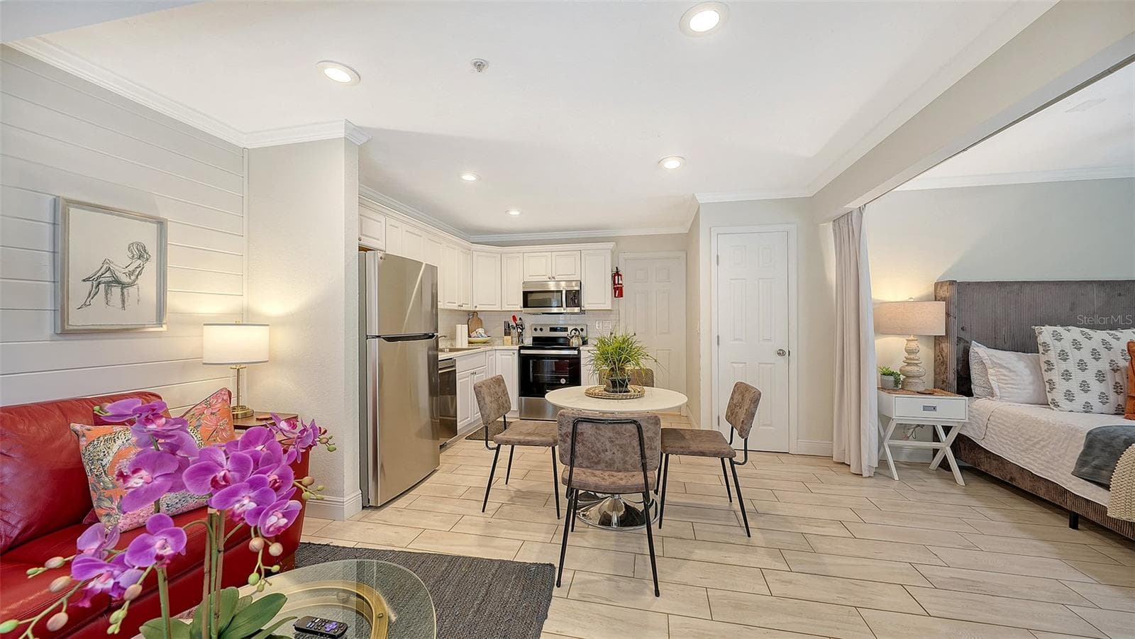 Duplex at 662 CALLE DEL OTONO, SARASOTA, photo 17 of 100