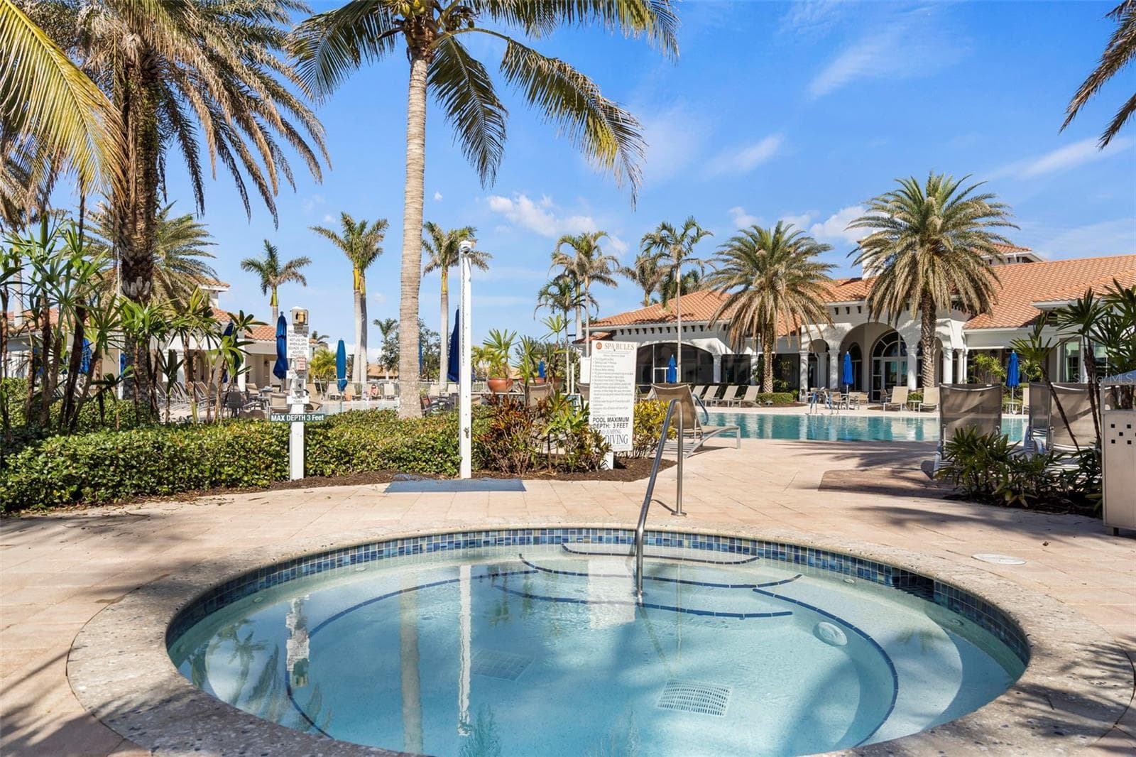 Resort center spa - 18831 LANUVIO ST, VENICE