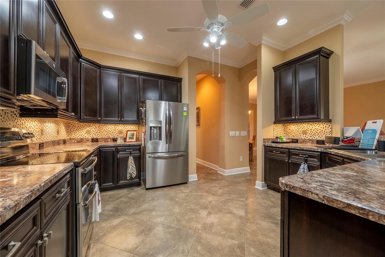 Kitchen - 2835 CEDAR GROVE LOOP, THE VILLAGES