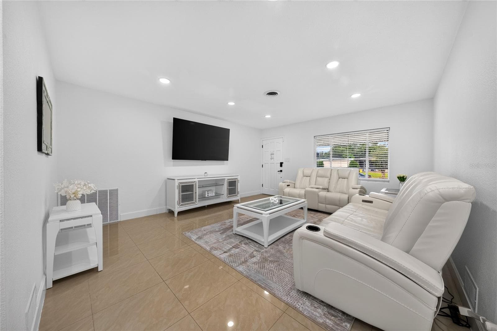 Single Family Residence at 4600 ARCIE ST, ORLANDO, photo 6 of 39