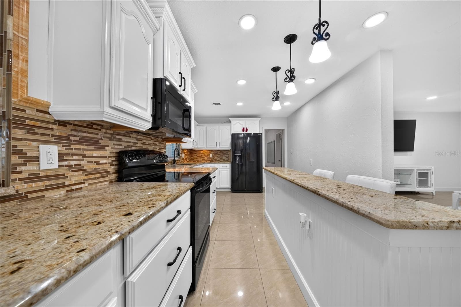 Single Family Residence at 4600 ARCIE ST, ORLANDO, photo 9 of 39