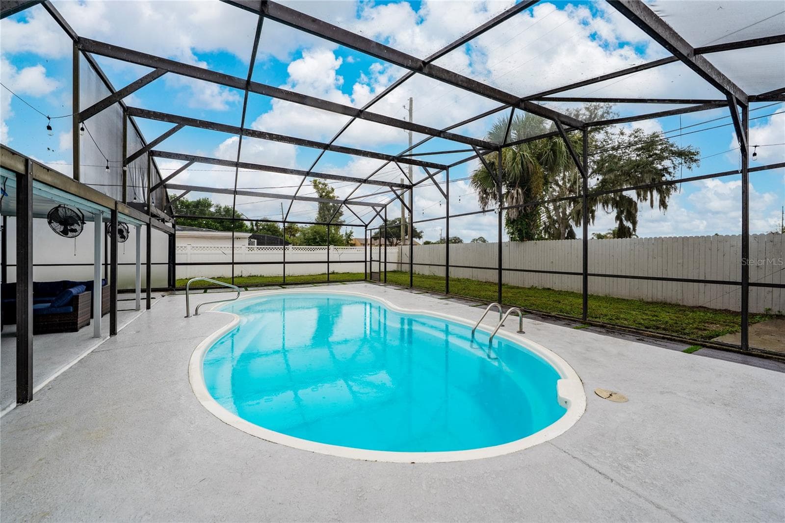 Single Family Residence at 4600 ARCIE ST, ORLANDO, photo 3 of 39