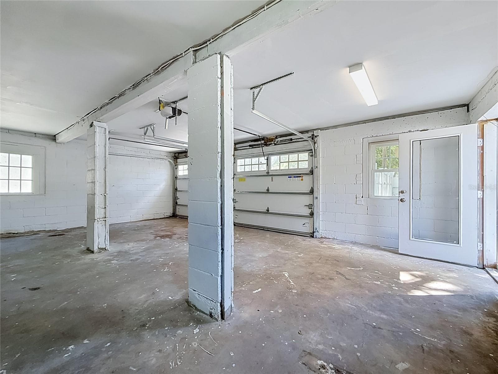DETACHED BLOCK 2-CAR GARAGE with NEW ROOF and ALLEY ACCESS and additional parking - 509 27TH AVE S, ST PETERSBURG