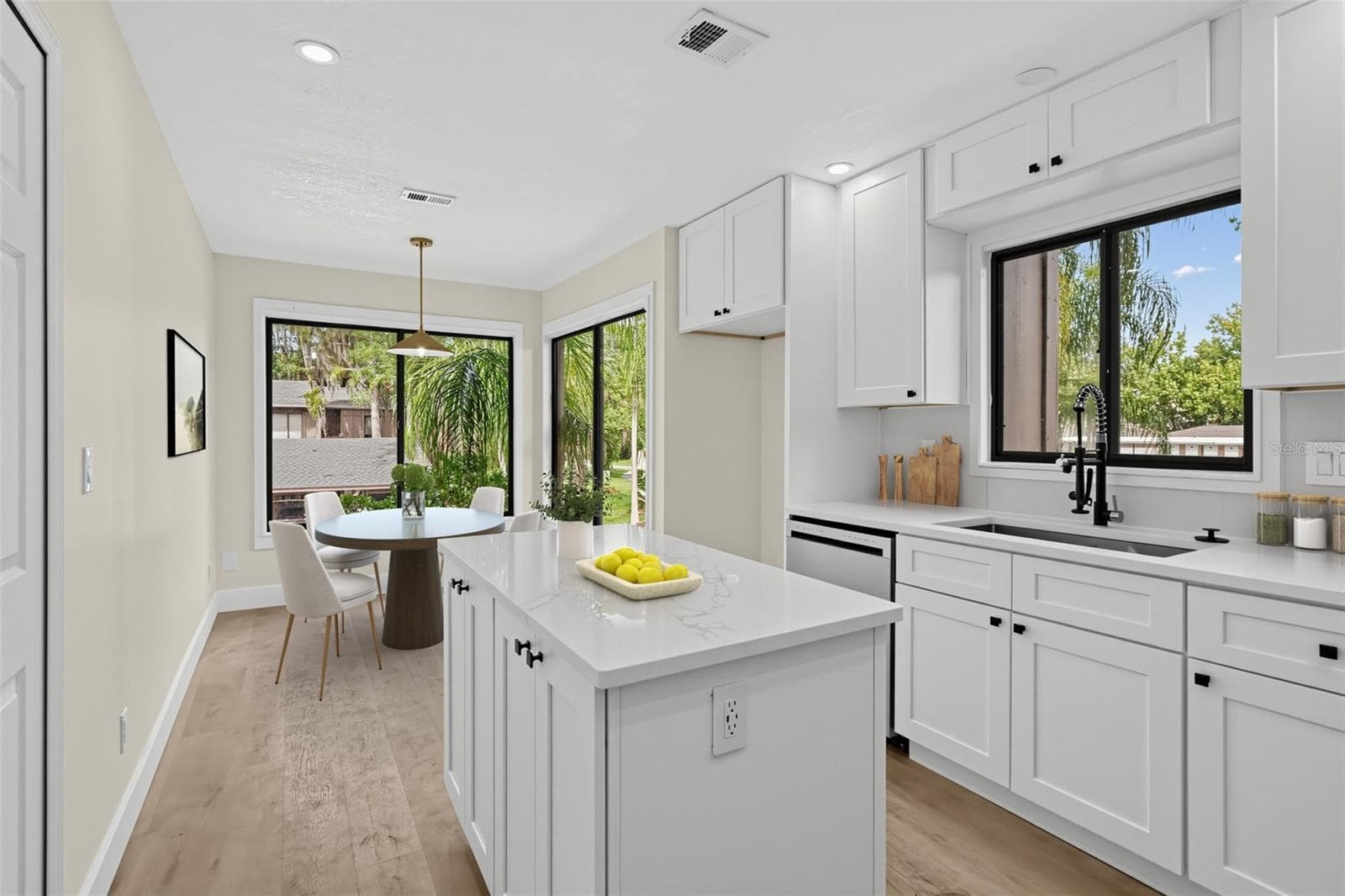 Condominium at 5302 BURNING TREE DR #F02, ORLANDO, photo 6 of 43