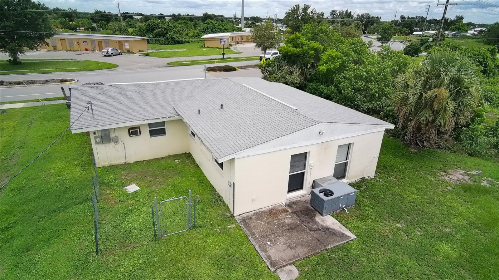 Single Family Residence at 27101 SUNNYBROOK RD, PUNTA GORDA, photo 3 of 9