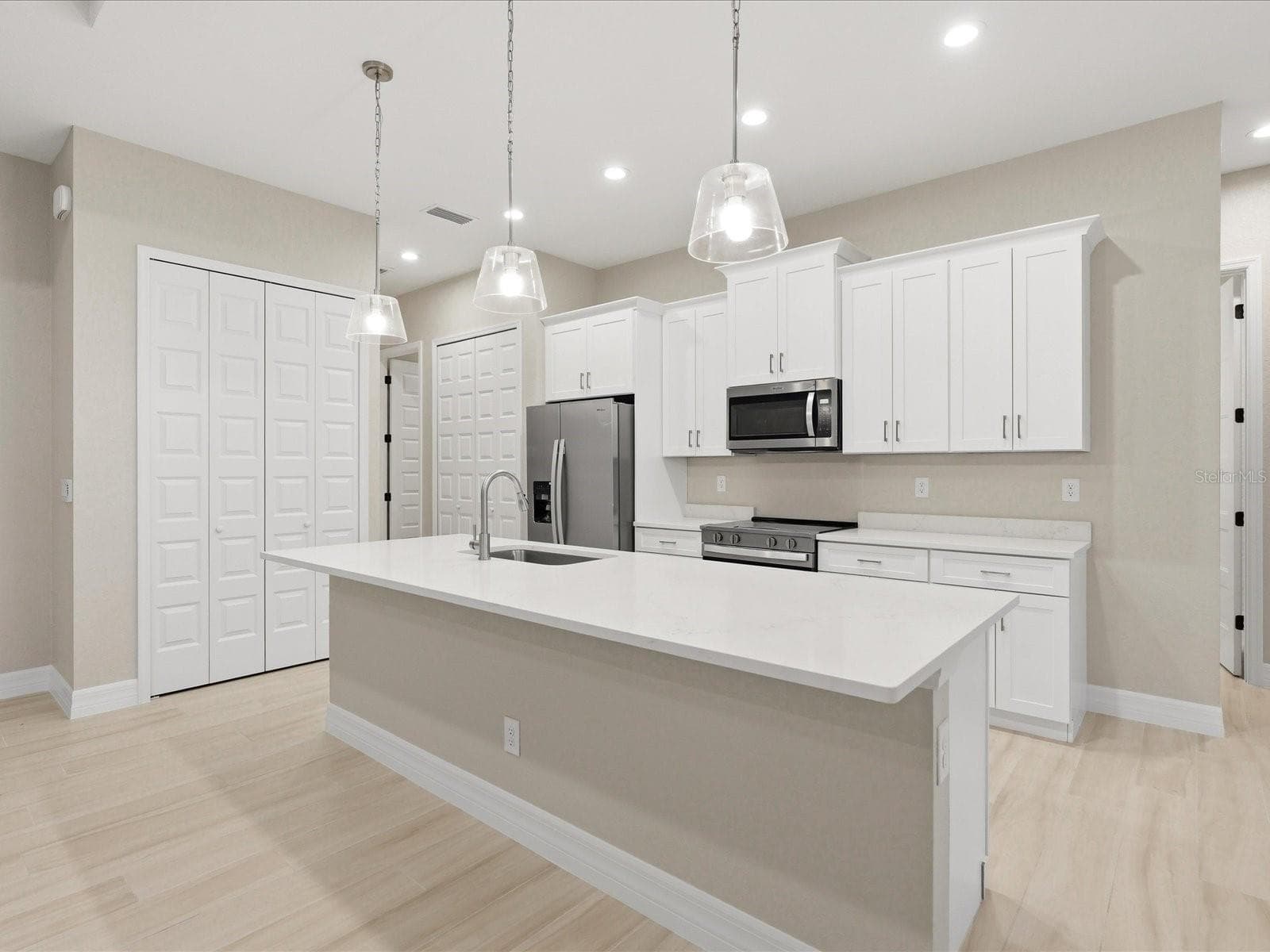 Single Family Residence at 51 LONG MEADOW PL, ROTONDA WEST, photo 14 of 51