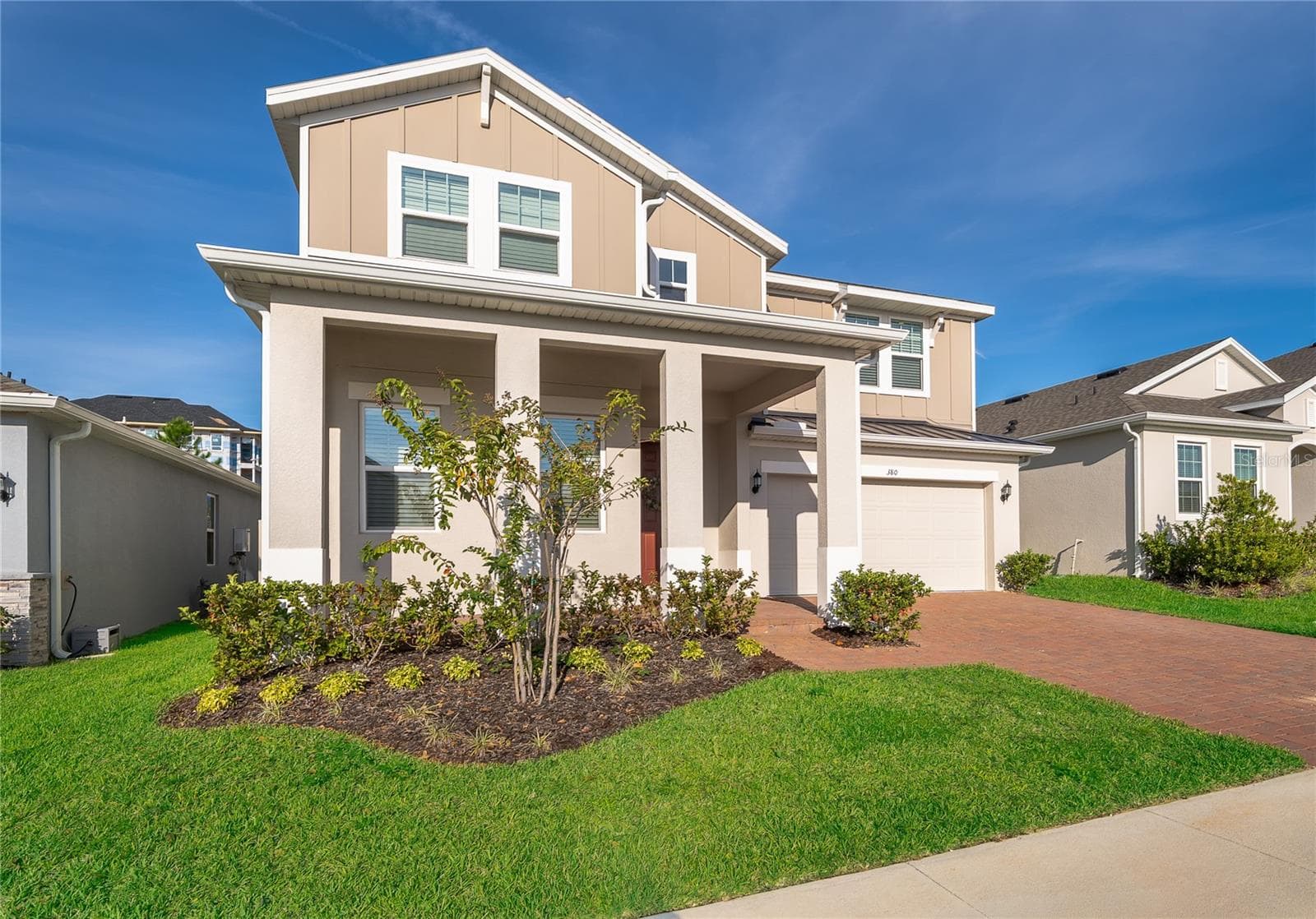 380 LEMONGRASS RD