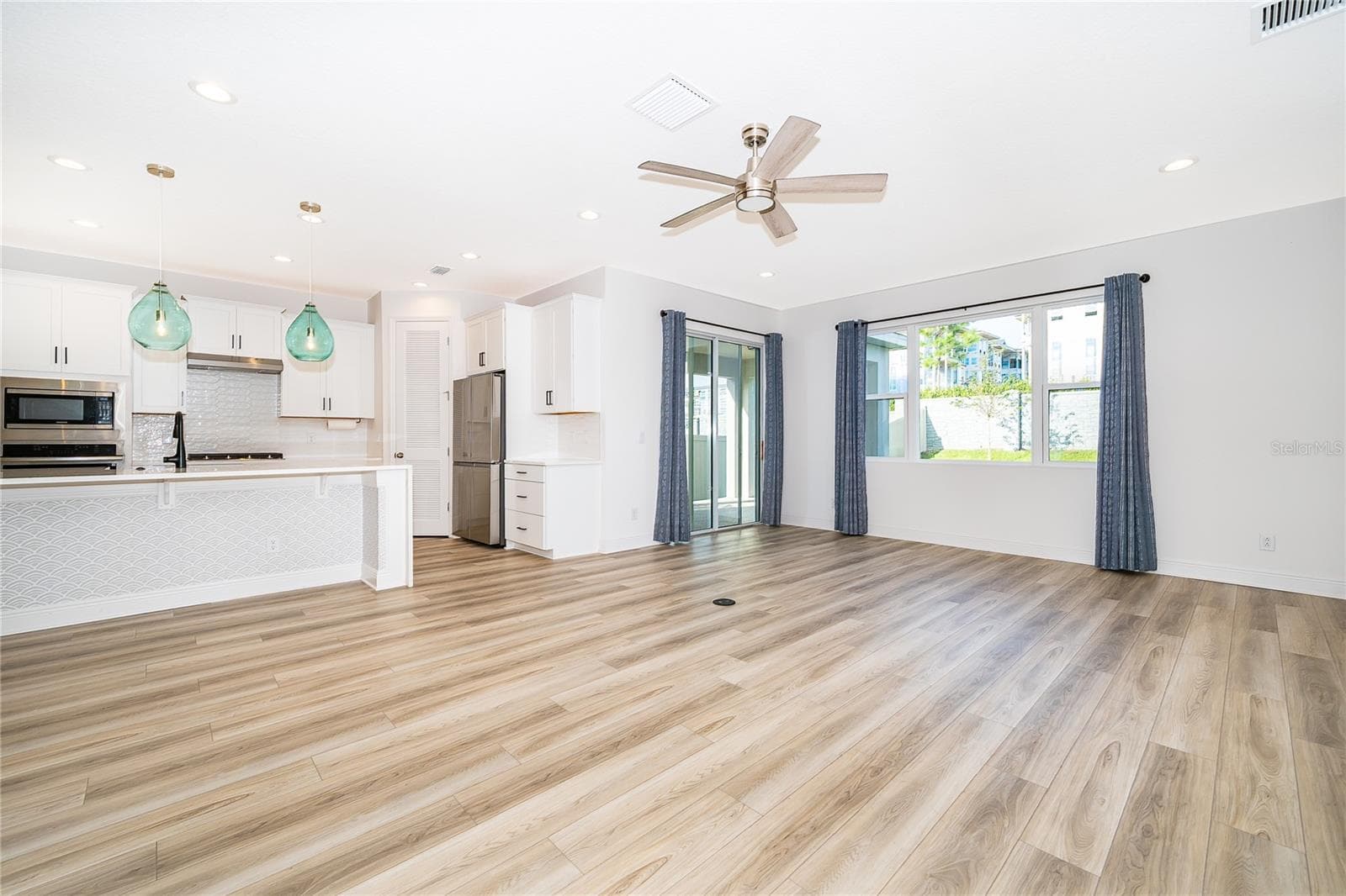 Single Family Residence at 380 LEMONGRASS RD, MINNEOLA, photo 22 of 41