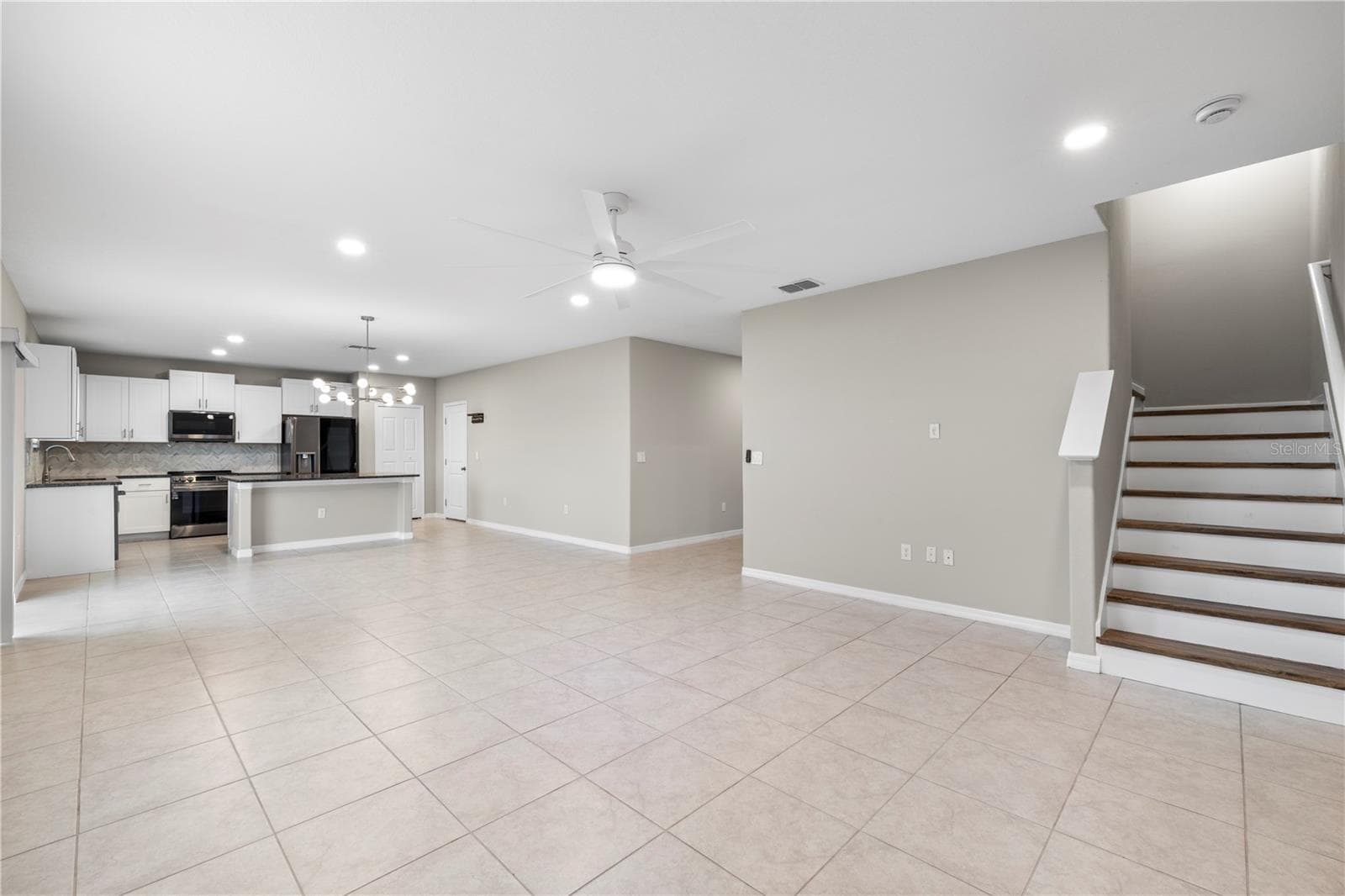 Single Family Residence at 12952 WILDFLOWER MEADOW DR, RIVERVIEW, photo 12 of 71
