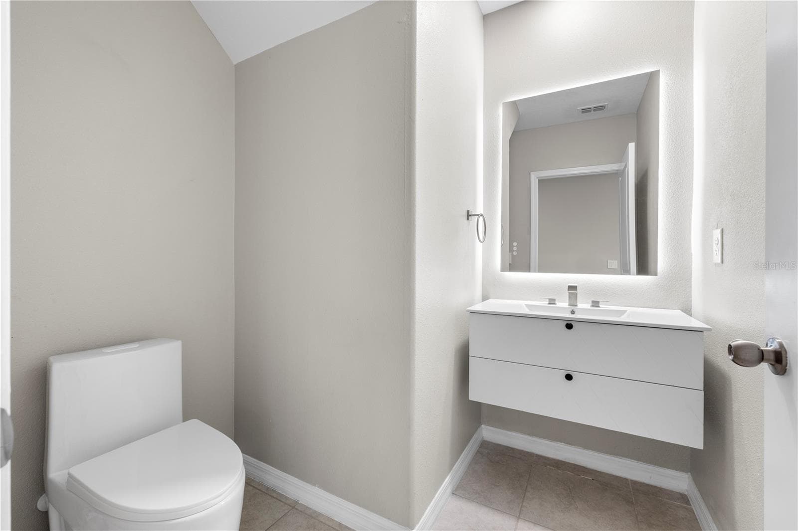 Single Family Residence at 12952 WILDFLOWER MEADOW DR, RIVERVIEW, photo 17 of 71