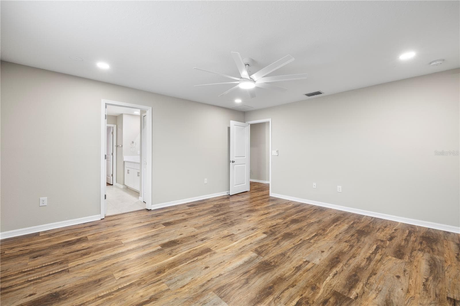 Single Family Residence at 12952 WILDFLOWER MEADOW DR, RIVERVIEW, photo 29 of 71