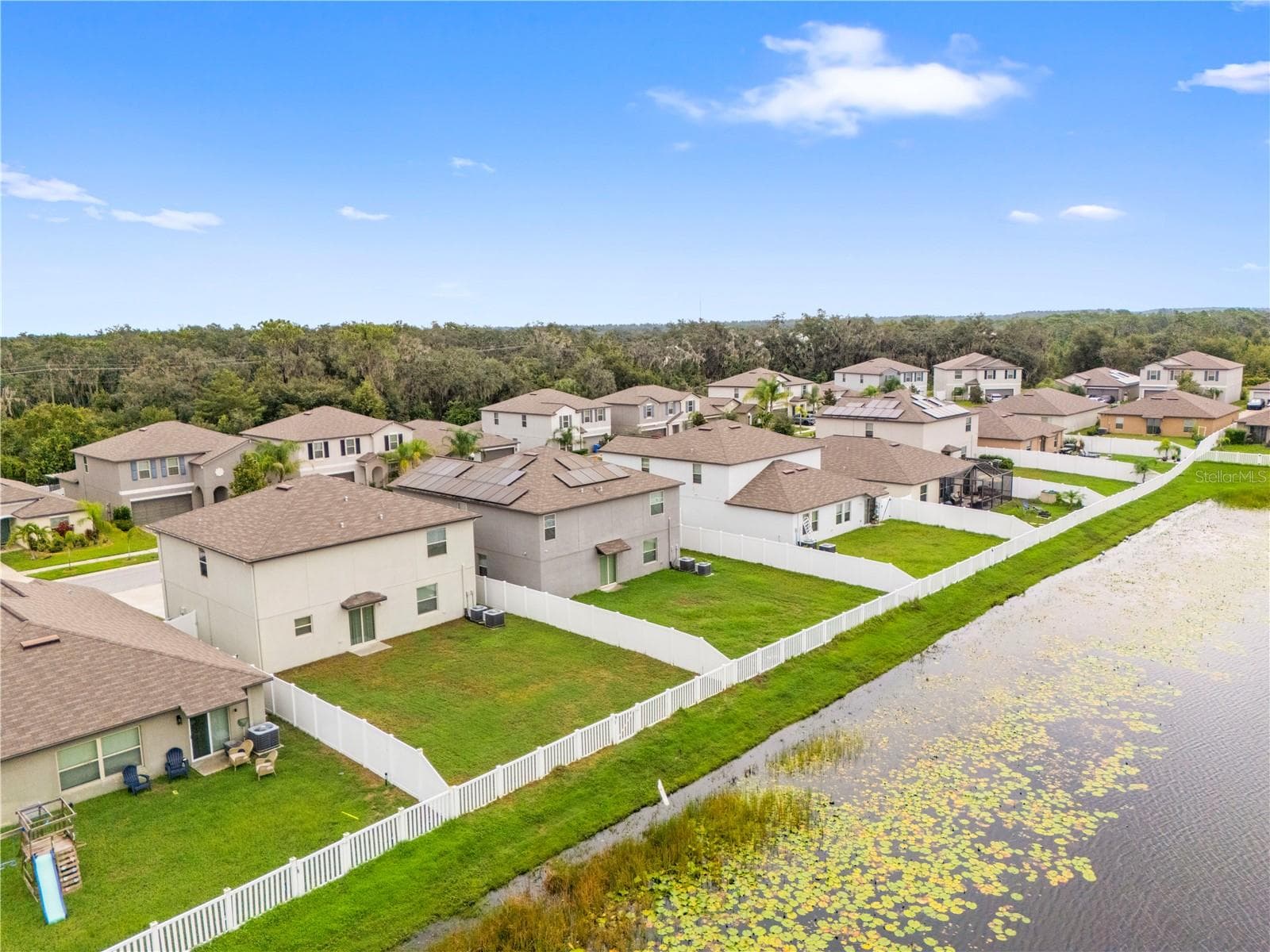 Single Family Residence at 12952 WILDFLOWER MEADOW DR, RIVERVIEW, photo 59 of 71