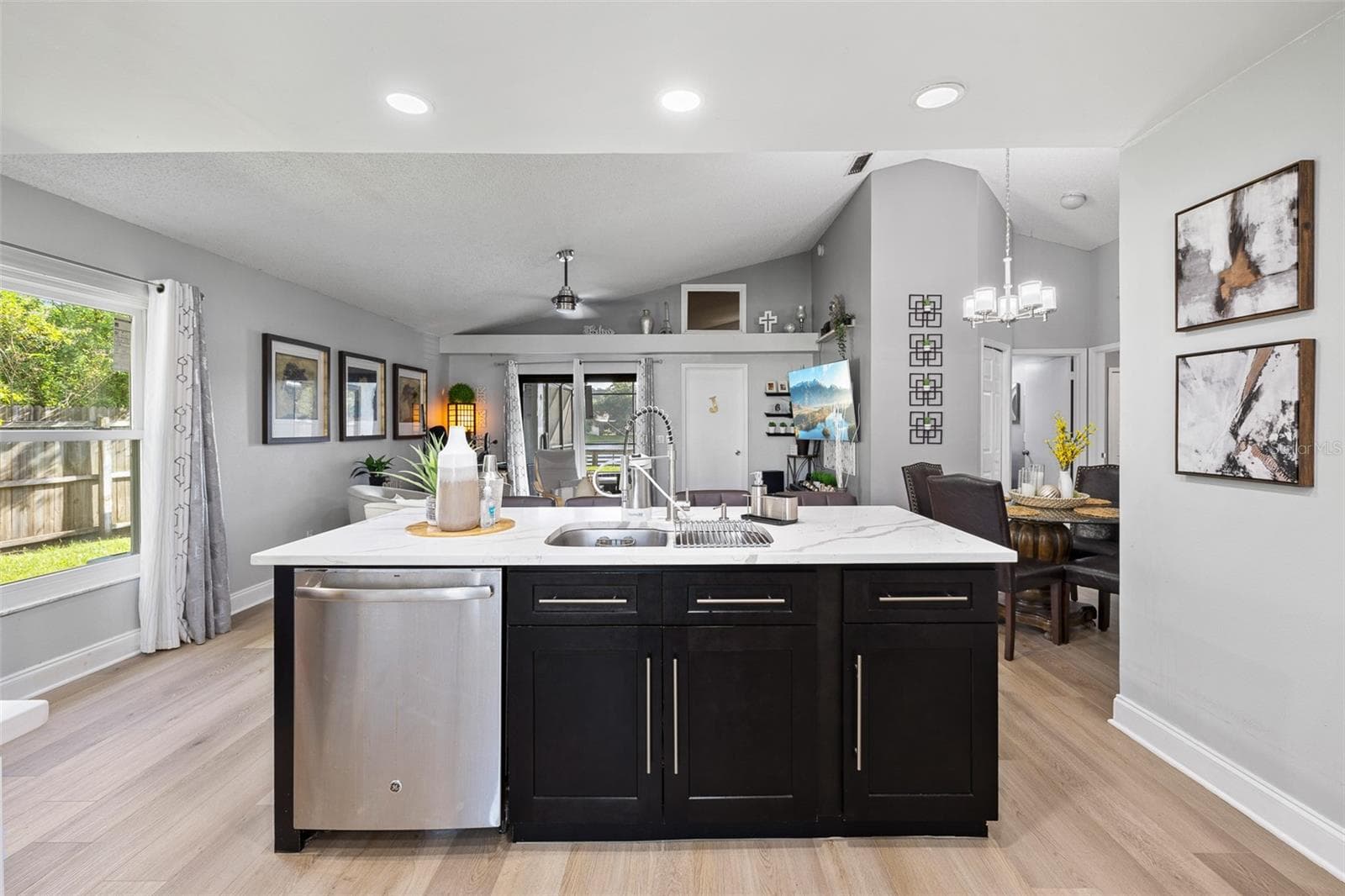 Single Family Residence at 8703 FORT JEFFERSON BLVD, ORLANDO, photo 6 of 40