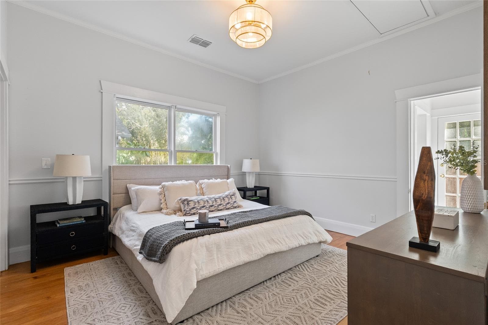 Single Family Residence at 2410 W JETTON AVE, TAMPA, photo 12 of 22