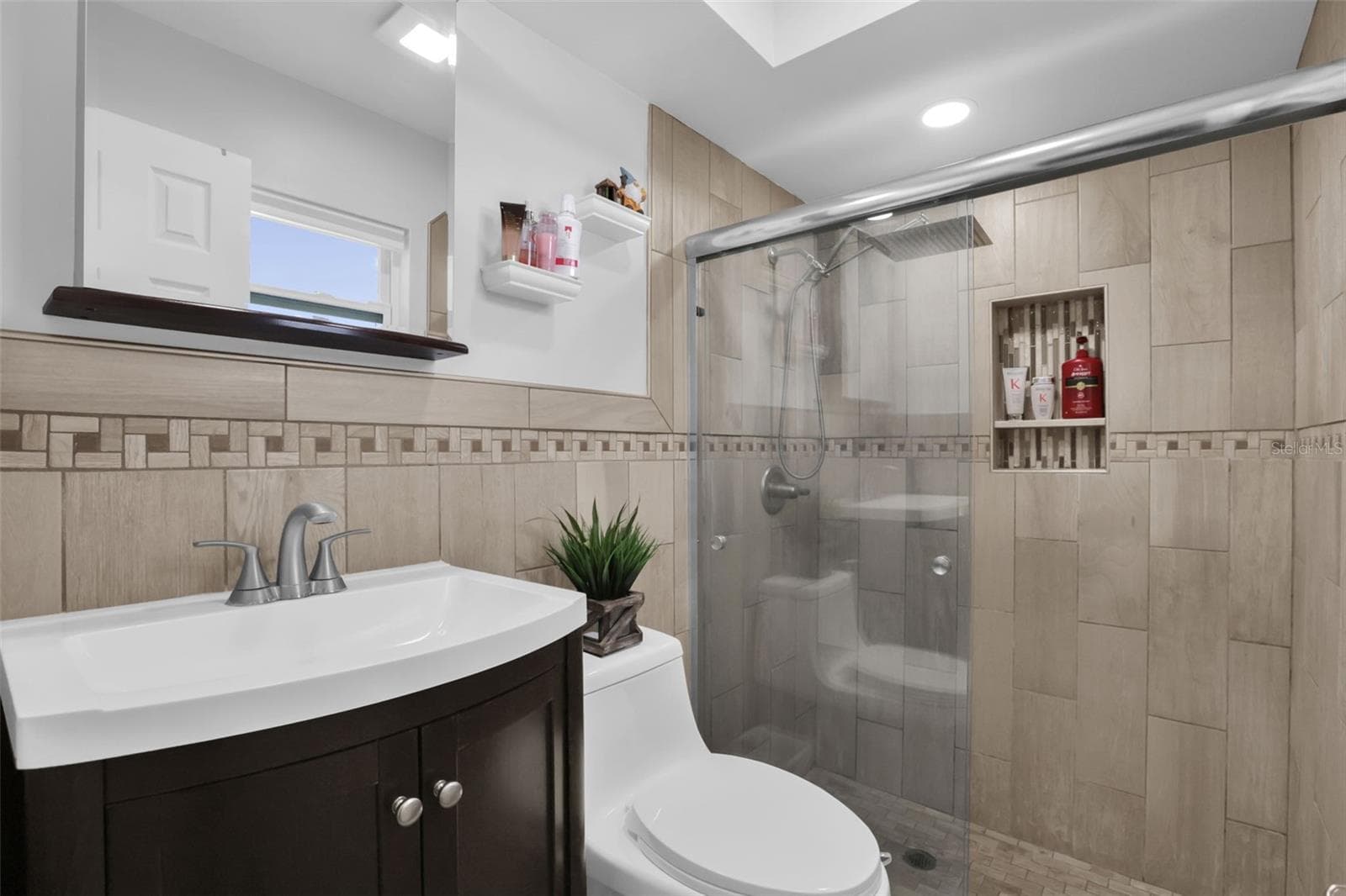 Master Bathroom - 14 APPLE HILL HOLW, CASSELBERRY