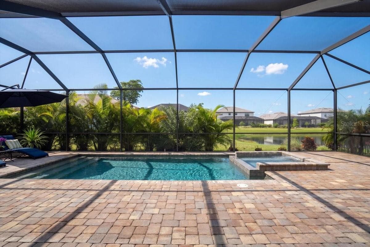 Single Family Residence at 4970 OYSTER PEARL ST, LAKEWOOD RANCH, photo 6 of 104