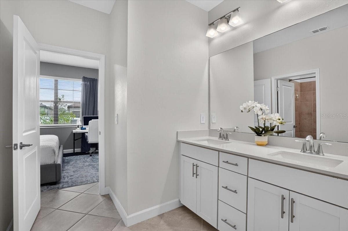 Single Family Residence at 4970 OYSTER PEARL ST, LAKEWOOD RANCH, photo 46 of 104