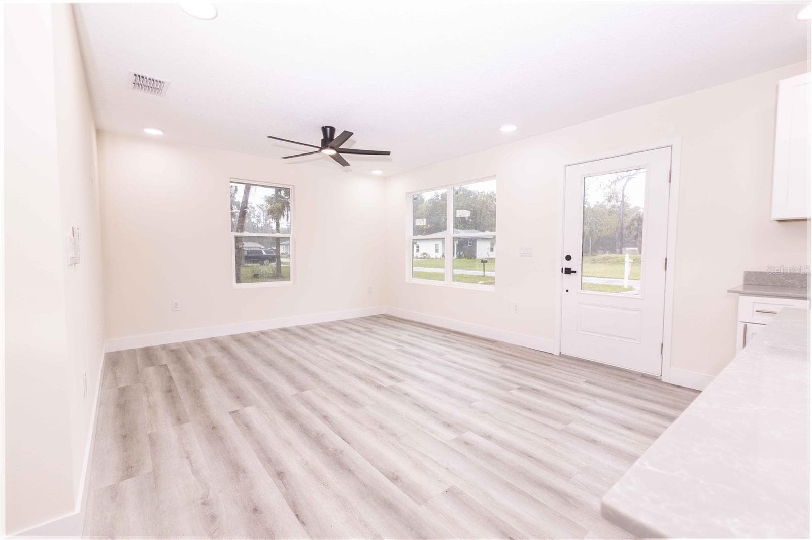 Single Family Residence at 2399 CR 423, LAKE PANASOFFKEE, photo 9 of 21