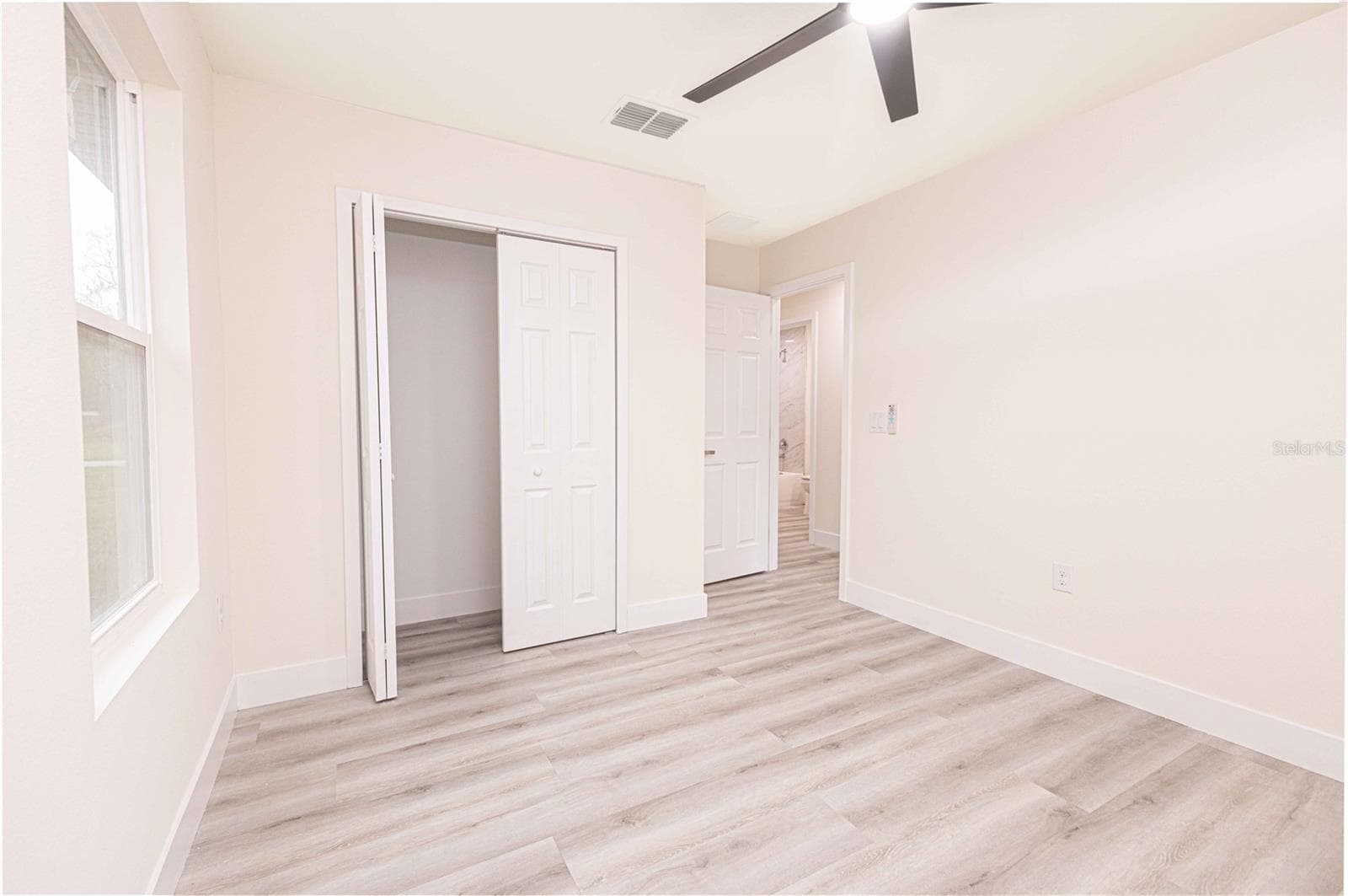Single Family Residence at 2399 CR 423, LAKE PANASOFFKEE, photo 11 of 21