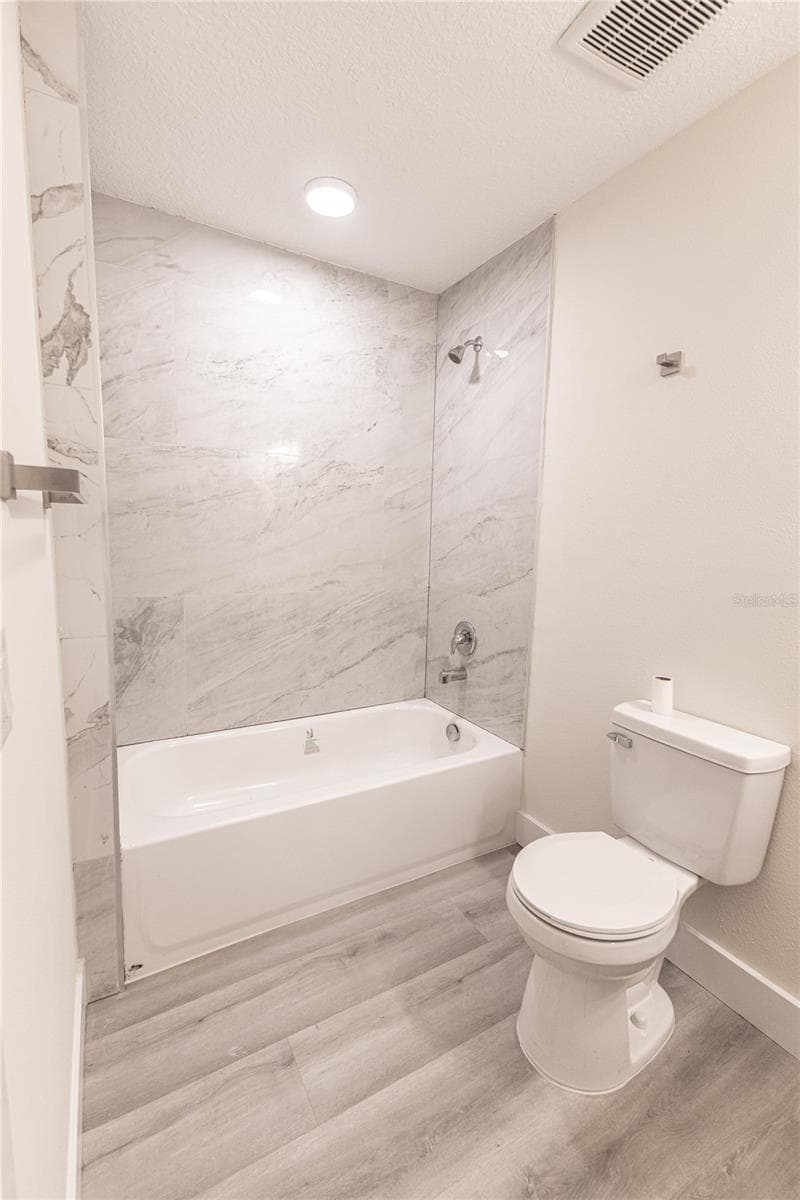 Single Family Residence at 2399 CR 423, LAKE PANASOFFKEE, photo 18 of 21